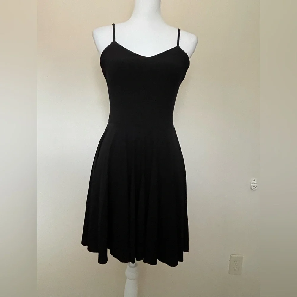 Cheryl Creations Spaghetti Strap, V-Neck, Flare Skirt Party Dress, Sz Juniors M - Picture 3 of 10